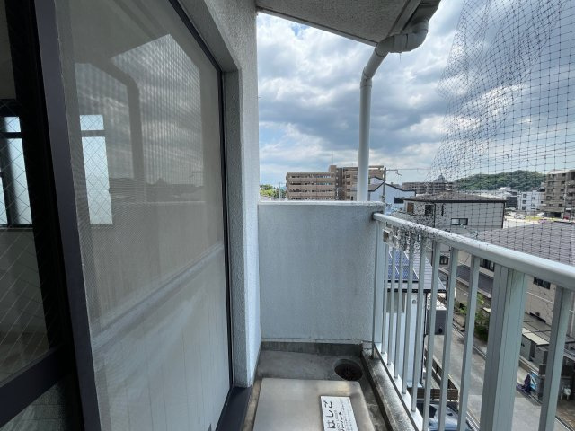 エレーヴ新在家のバルコニー