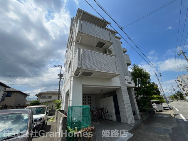 エレーヴ新在家