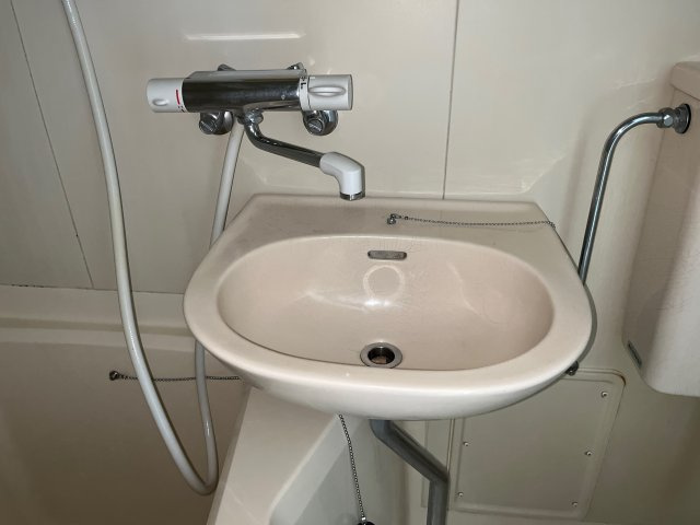 エレーヴ新在家の洗面所