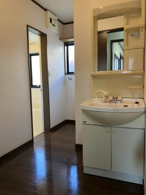 【独立洗面台】 | メゾン水主町