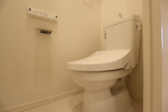 ラ・シック　サヴォイ　6階のトイレ|別号室のものになります。現状優先です。