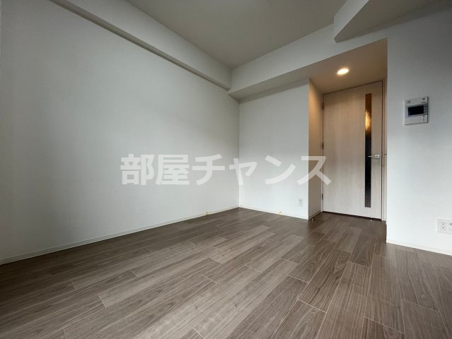 メイクス名駅南Ⅱの居間・リビング|こちらのリビングで趣味の時間をお楽しみください