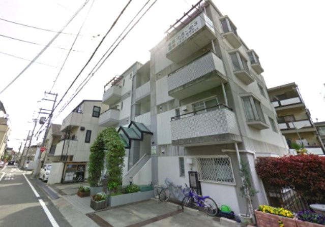 白い小さなＭａｎｓｉｏｎ六甲