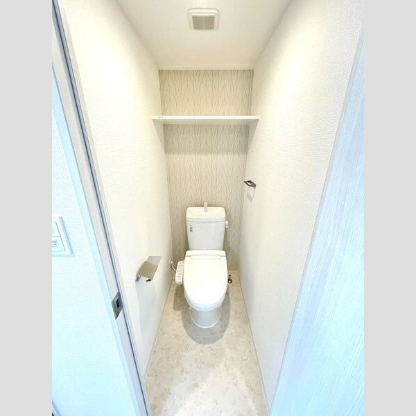 エスリード栄クロスシティのトイレ|清潔感のあるトイレです