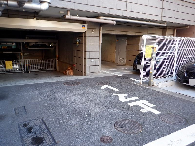 グランシティ浅草橋の駐車場