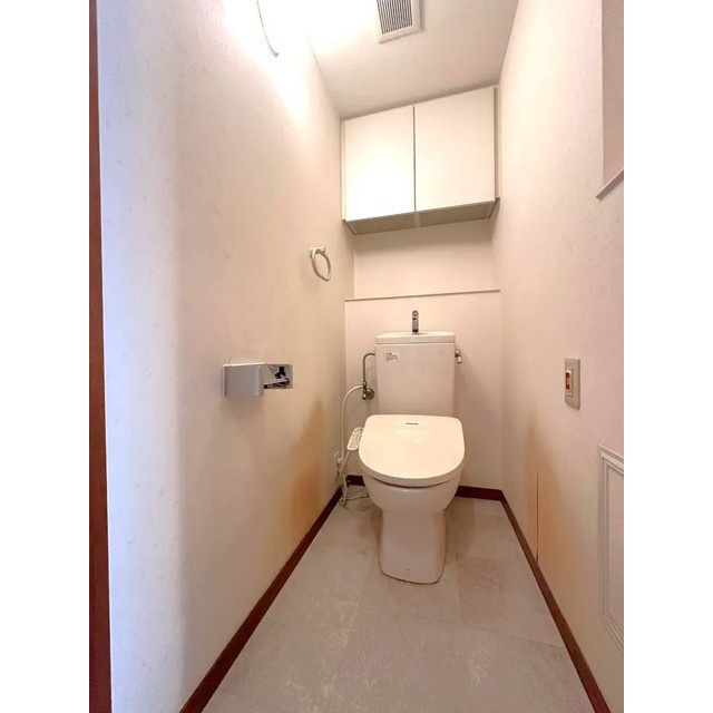 名古屋市千種区新池町２丁目の賃貸マンションのトイレ|洋式トイレ