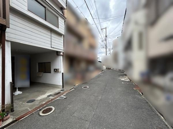 【前面道路含む現地写真】