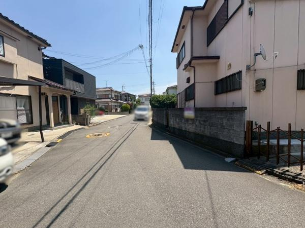 和歌山市田尻　中古戸建の前面道路含む現地写真