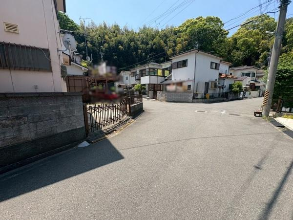 和歌山市田尻　中古戸建の前面道路含む現地写真