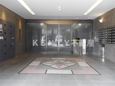 【エントランス】 | ルーブル大鳥居 | 建物の内部です