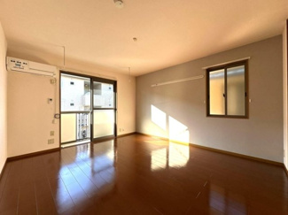 【居間・リビング】 | ハニーコート　Ｂ