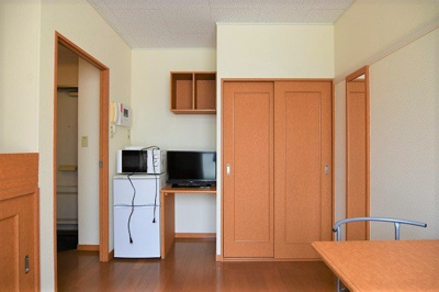 【居間・リビング】 | レオパレスまさご | 現状優先となります。