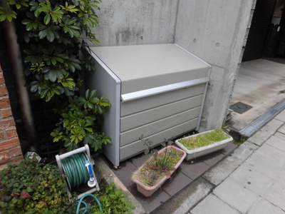 【その他共用部分】 | ティアラ小松 | シンプルなゴミ置き場です