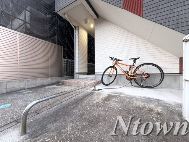 【その他共用部分】 | レクセルズ | 駐輪場です。