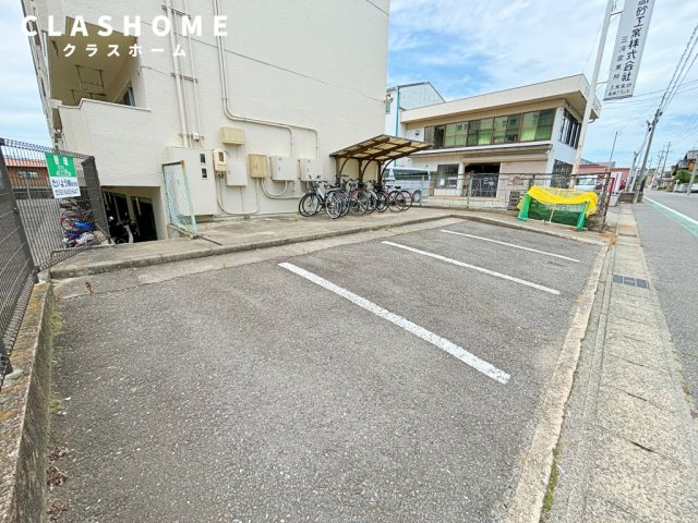 棚尾マンション　　刈谷市近郊の賃貸ならクラスホーム刈谷店の駐車場
