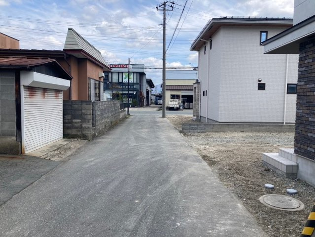 東根市神町北建売住宅【A棟】の前面道路含む現地写真|前面道路含む現地写真
