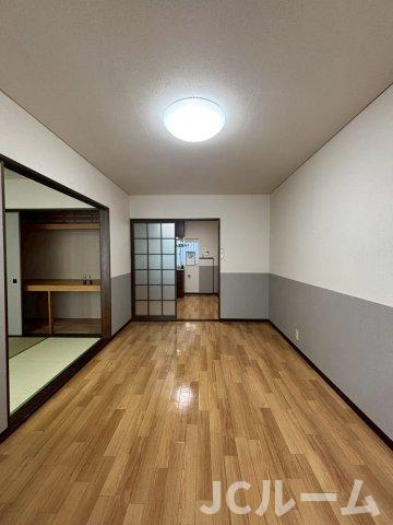 コーポサンフラワーの洋室