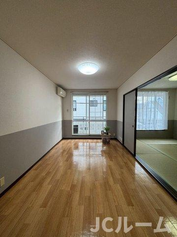 コーポサンフラワーの洋室