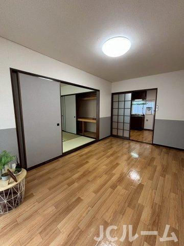 コーポサンフラワーの洋室