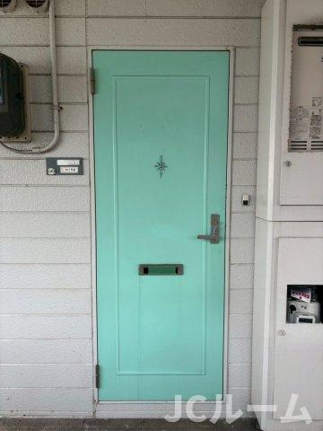 コーポサンフラワーの玄関