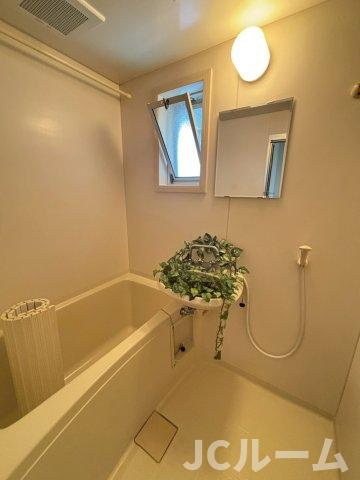 コーポサンフラワーの浴室