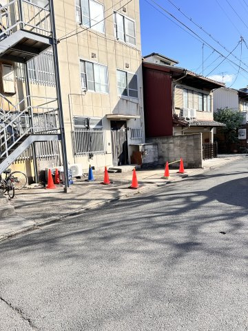 西町　2号地　条件無土地の前面道路含む現地写真