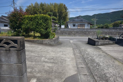【前面道路含む現地写真】 | 永利町字馬場　中古戸建