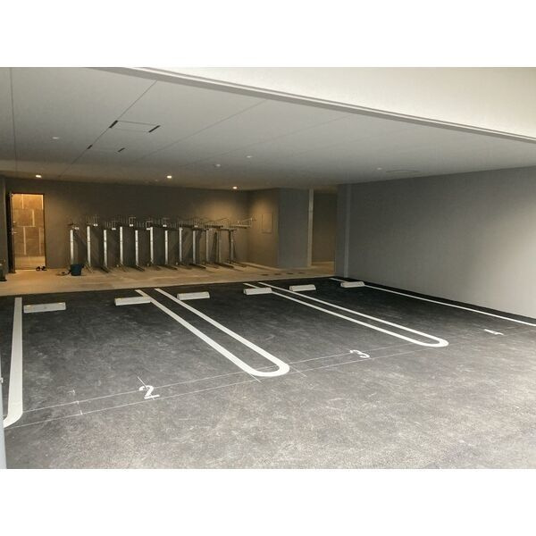 姫路市飾磨区清水の賃貸マンションの駐車場