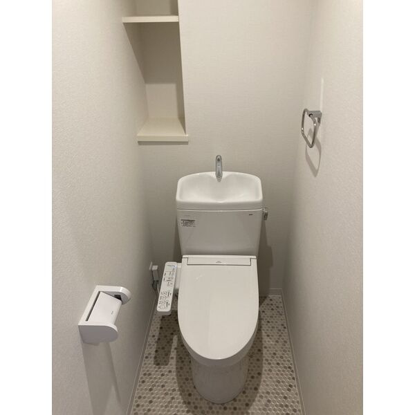 姫路市飾磨区清水の賃貸マンションのトイレ