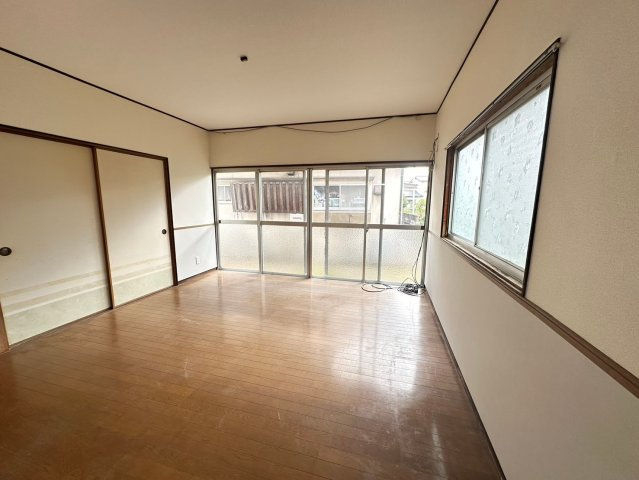 国分町借家の居間・リビング|使いやすい居間です