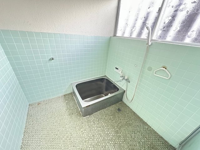 国分町借家の浴室|お風呂で日々の疲れを落としましょう