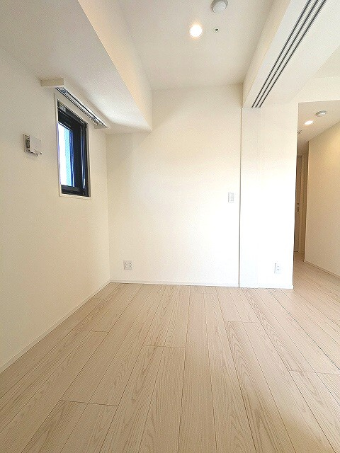 Urbanex KURAMAE RESIDENCEの設備|3帖洋室、インターネット無料、エアコンダウンライト付き