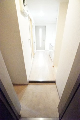 【玄関】 | パルフェ・シャンブル千葉 | ※同物件・反転タイプの写真です。