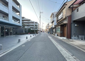 【前面道路含む現地写真】