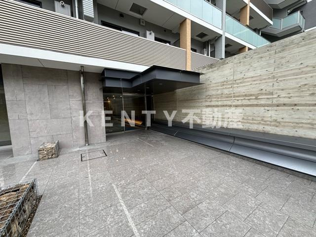 【エントランス】 | Ｊ．ＧＲＡＮ　Ｃｏｕｒｔ　品川西大井ＥＡＳＴ | 建物の内部です