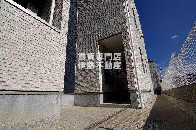 Gallery庄内通のエントランス