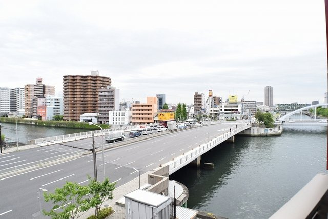 エステムプラザ難波ＷＥＳＴリバークロスの展望
