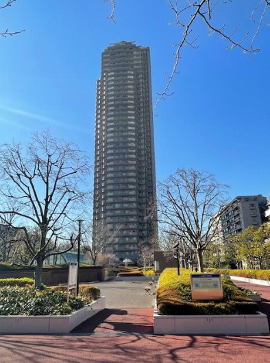 ザ・ガーデンタワーズ・サンセットタワーの外観