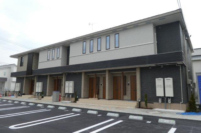 総社市中原のアパートの外観