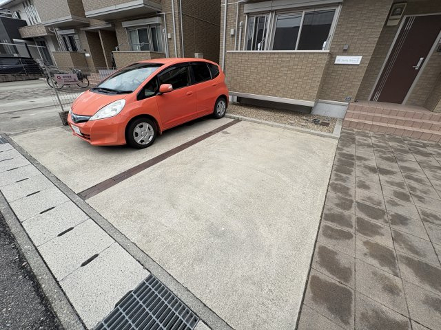 ステラハウスＢ棟の駐車場