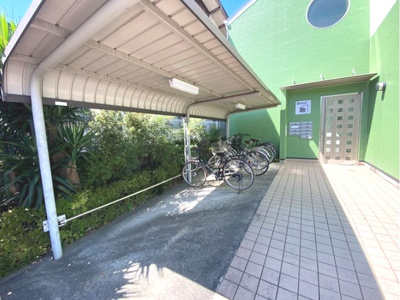 【駐車場】 | バラカ　13555 | 屋根付きの駐輪場完備(^^)/