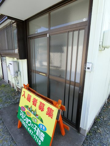 楊子町戸建180-1のエントランス