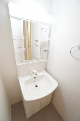 【独立洗面台】 | シャルマンD棟 | ※同物件・同タイプの写真です。