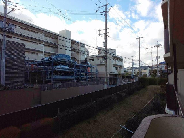 香里ヶ丘ガーデンハイツIIの展望|日当たり通風良好
■物件内覧・資金計画相談・住宅ローン相談、リフォーム相談、お問合せ受付中■
※当日・翌日のご内覧、ご相談はお電話でのお問合せがスムーズです！