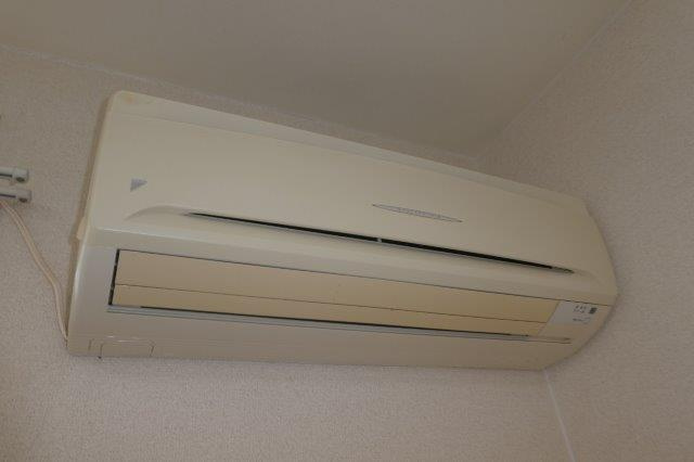 プレイス吉備路の設備|エアコン