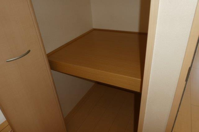 プレイス吉備路の収納|廊下収納