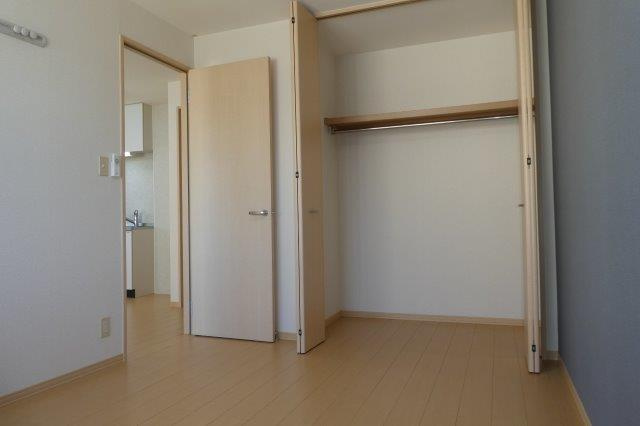 プレイス吉備路の収納|洋室