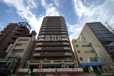 【外観】 | プレジオ本町 | 外はこのようになっています