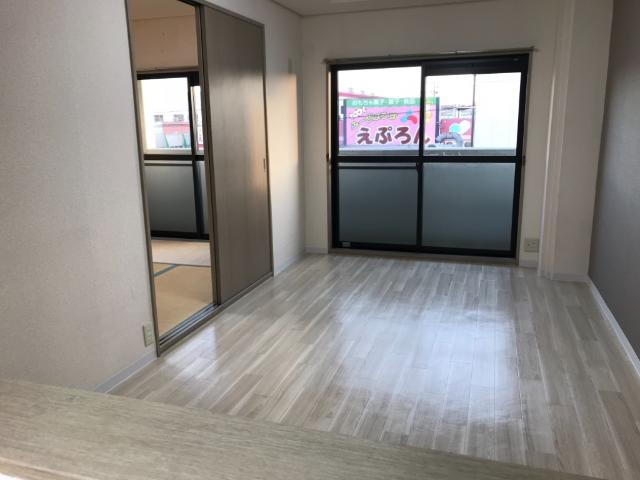 姫路市広畑区東新町１丁目の賃貸マンションの居間・リビング|リビング