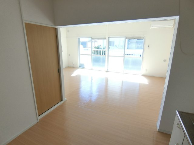 ルグラン嶋津の居間・リビング